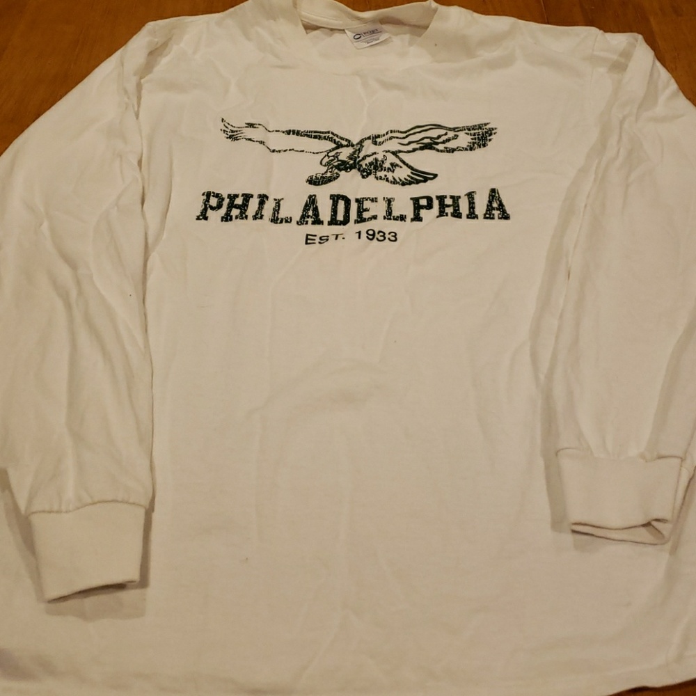 Mens Eagles Shirt | Large | EUC